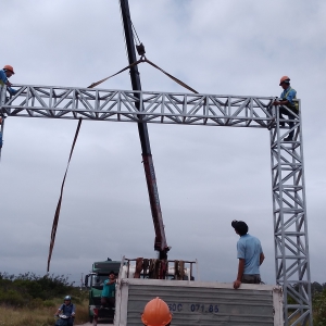 Hàng rào sân bay Quốc Tế Cam Ranh